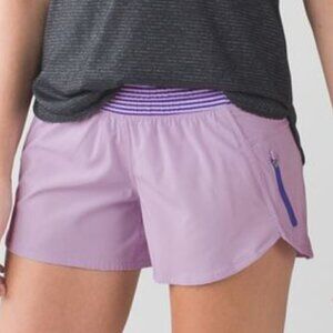 Lululemon Tracker Short III *4-way Stretch - 4 Classic Stripe Iris Flower Purple